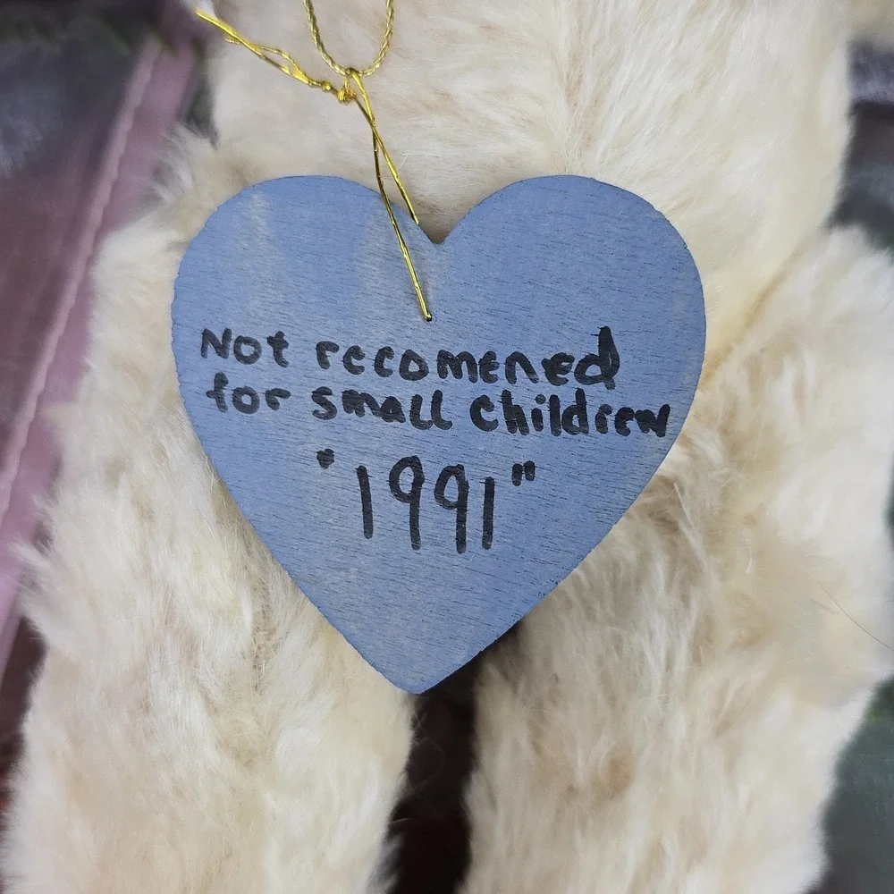 Friday's Bear 1991‎ by Trudy Maderos & Marge Cochran Handmade 10